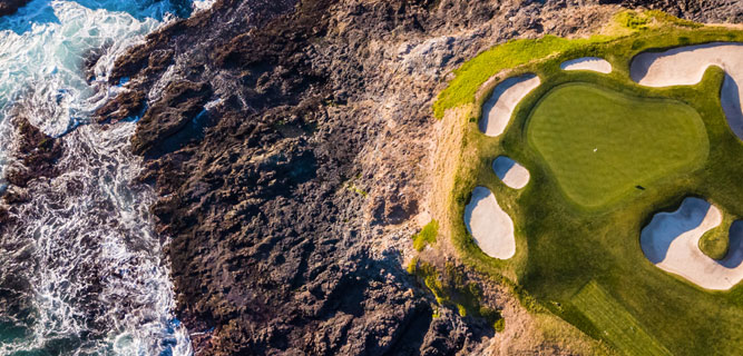 ENJOY SPECTACULAR GOLF COURSES IN MONTEREY, CA