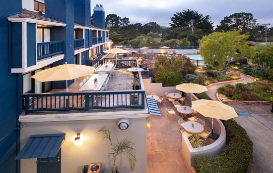 Welcome To Mariposa Inn & Suites - Exterior View of Outdoor Spaces